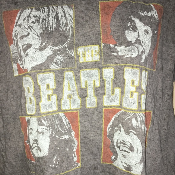 Amazing Beatles crop top T-shirt EUC with pictures of the Fab 4 - Picture 2 of 4